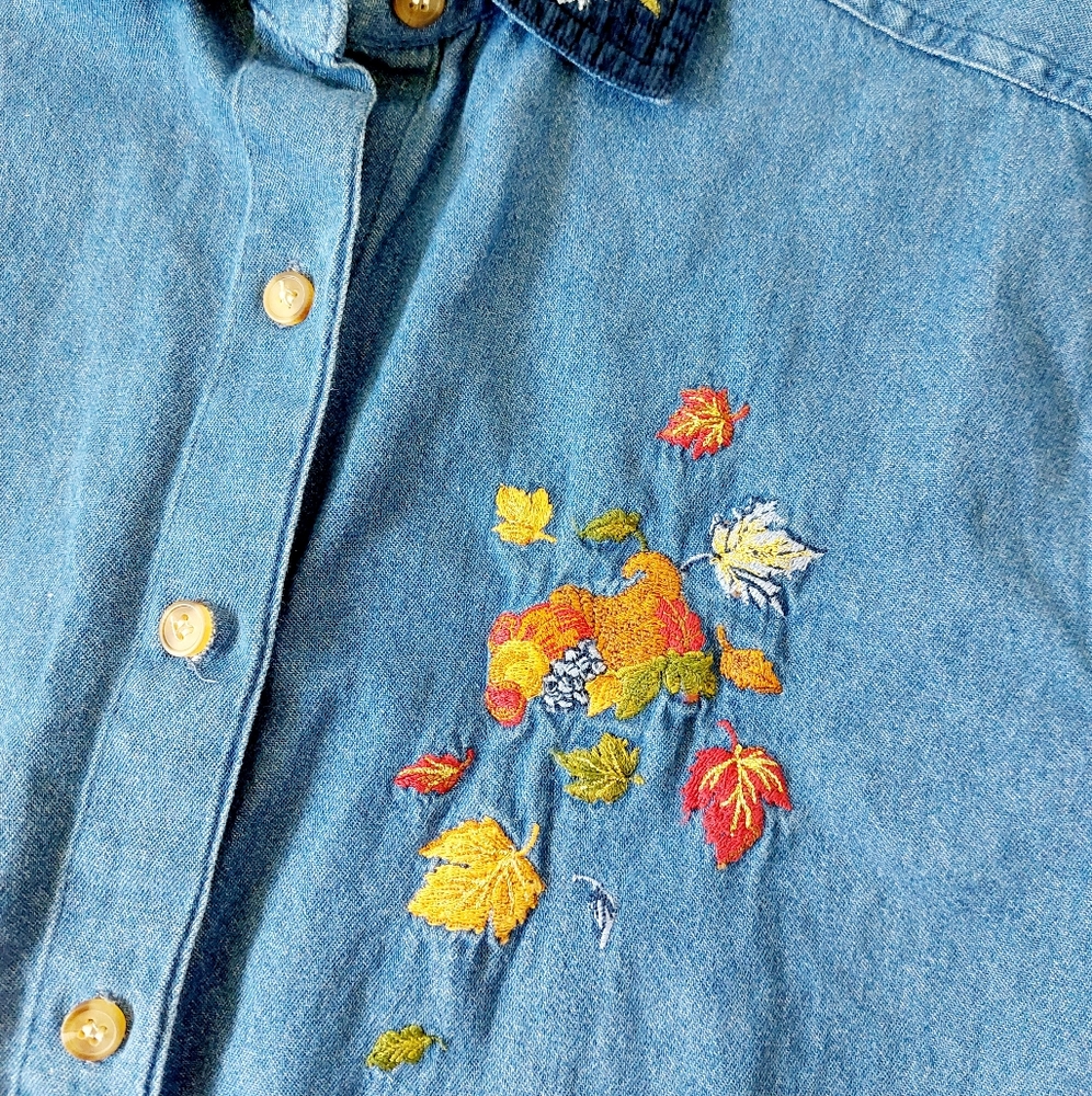 Autumn Leaf Cornucopia Chambray/Denim Shirt‎ Small Teacher Thanksgiving